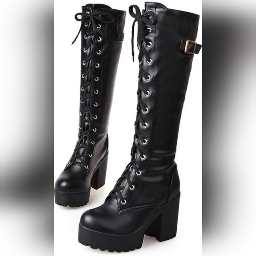 Knee high Lace-Up black heeled boots